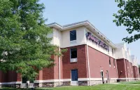 Hampton Inn & Suites Philadelphia/Newtown Hotels in Ewing