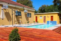 Staymorr Boutique Guesthouse - piscina