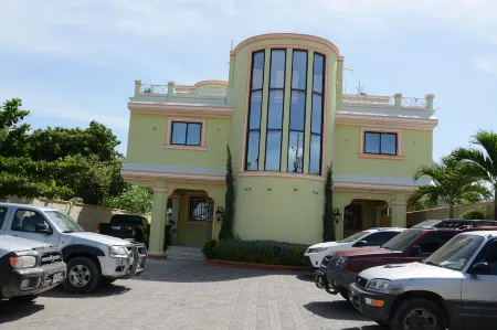 Hotel Tabarre 's Palace