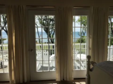 The Baywood Bed & Breakfast