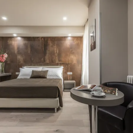 Astoria Deluxe Rooms