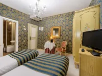 Hotel San Giorgio Hotels near A Plus A Gallery