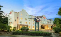 Hampton Inn Nashua Hotels in Nashua