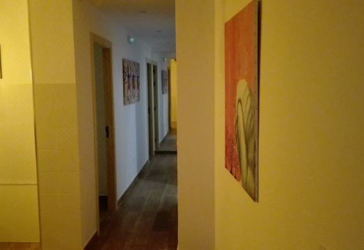 호스탈 시엠포주엘로스