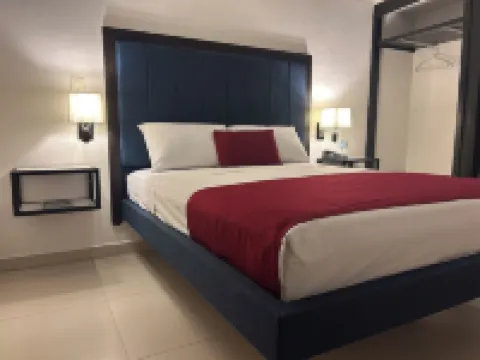 Choco's Hotel