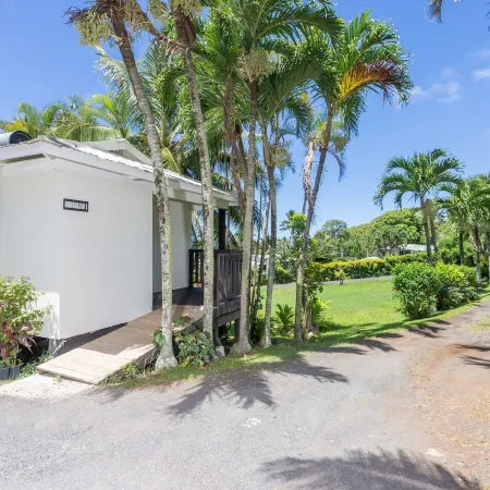 Muri Lagoon View Bungalows - Hillside Bungalow
