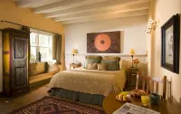 Las Palomas Hotels in Tesuque