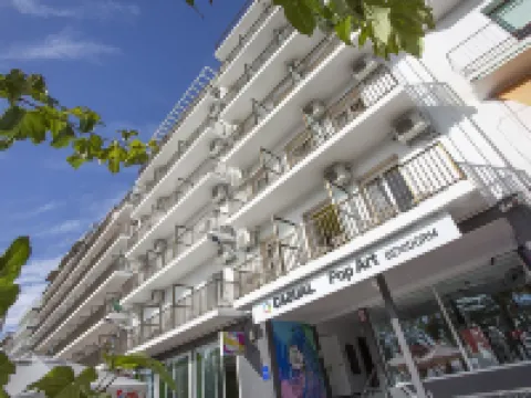 Casual Pop Art Benidorm Hotels near Cala de Finestrat O Morales