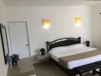 Hotel Arista Bugambilias