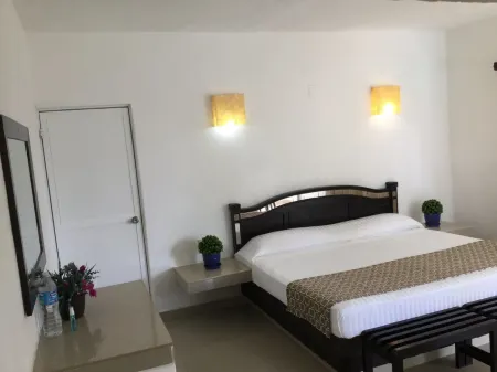 Hotel Arista Bugambilias