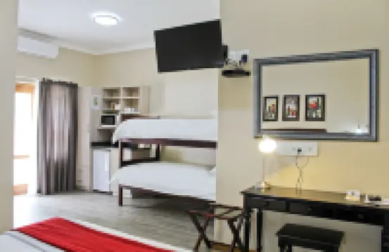 17 on Bird Guest House