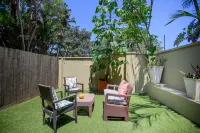 Caza Beach Guesthouse