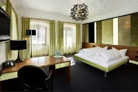 Schloss zu Hopferau Hotels in RoBhaupten