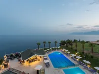 Falcon Hotel Hotels near برج الساعة