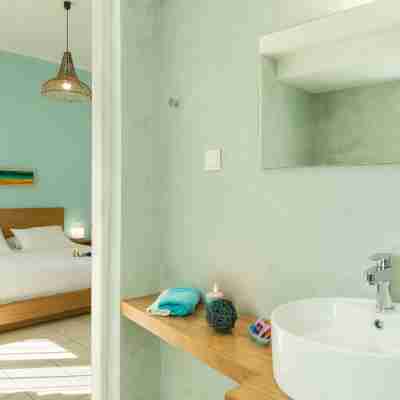 Thea Thalassa Rooms
