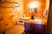 Bryce Gateway Inn Cabins - Homestay