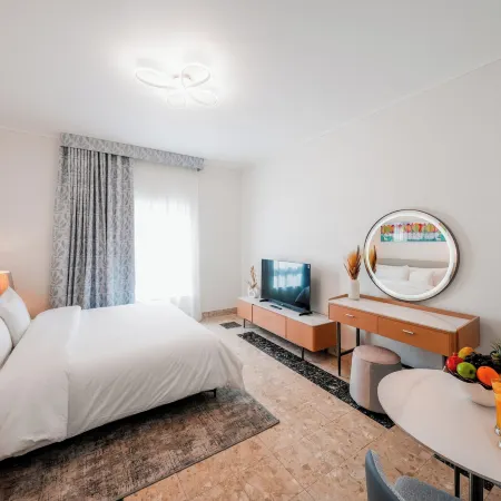 Al Bustan Centre & Residence Отели рядом с достопримечательностью «Аль-Кусейс»