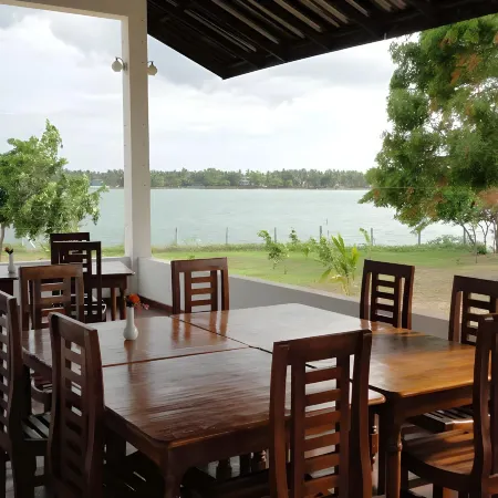 Hotel Naaval