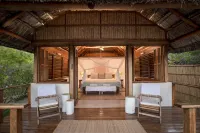 Rio Azul Hotels in Inhassoro