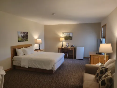 Brook Pointe Inn Hotels in Turkey Creek Township