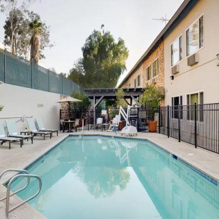 Ayres Hotel Corona – Riverside