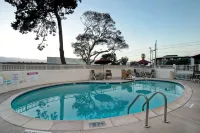 Motel 6 Monterey, CA - Beach