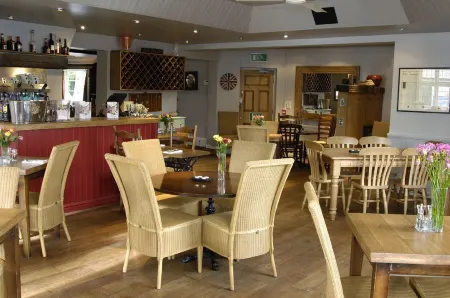 The White Lion Inn Отели в г. Хамптон ин Арден