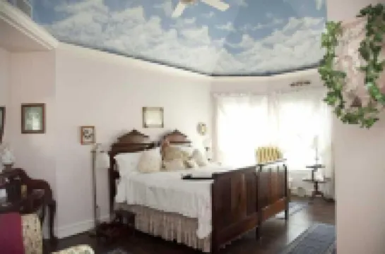 Lillian Farms Bed & Breakfast