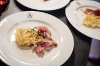 Hotel de Londres - breakfast