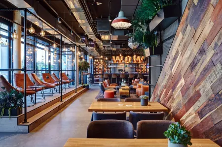 Me and All Hotel Kiel, by Hyatt Отели рядом с достопримечательностью «Кильский университет»