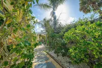 Flamingo- 1 of a kind unit! Beach, Port,Pier Hotels near Cape Canaveral