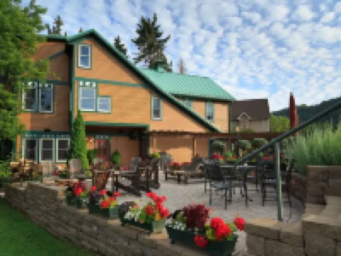 Lake Pointe Inn Hotels in Garrett County