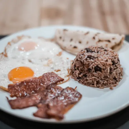 Hotel Ritmo Tropical - Pool and Breakfast
