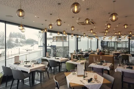 Mountains Hotel Отели в г. Гемайнде Инцинг