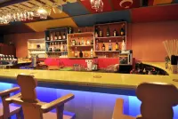 Sun Kiss Hotel - bar