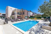 Apartments Villa Nina - شاطئ