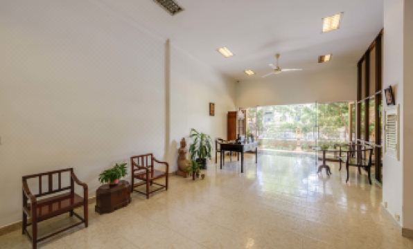 2. 시티 뷰 아파트..