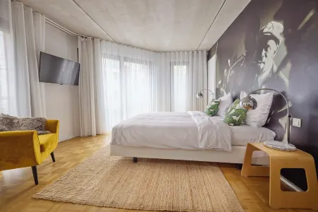 Banks Antwerp Отели рядом с достопримечательностью «Музей Плантена — Моретуса»