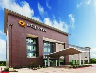 La Quinta Inn & Suites by Wyndham Orlando IDrive Theme Parks