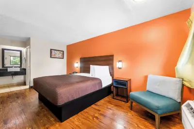 Econo Lodge Charlotte Airport Hotels in Charlotte