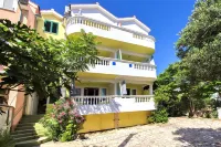 Lagom-Vodice - 3-Star