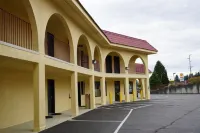 Timberland Inn & Suites - Motels
