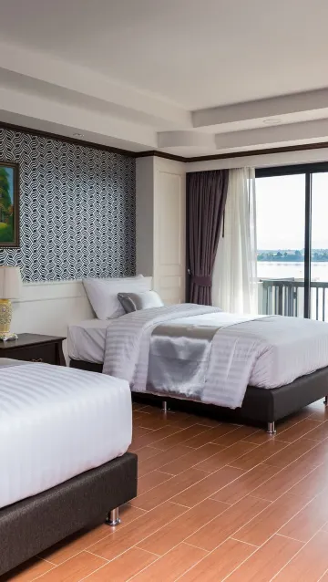 ห้องดีลักซ์ทวิน, ปลอดบุหรี่