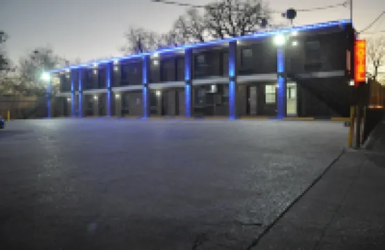 達拉斯市中心聖三一套房酒店