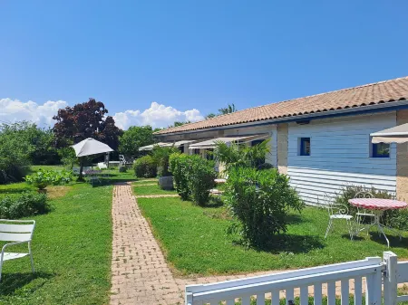 La Cadournaise Отели в г. Сиврак-ан-Медок