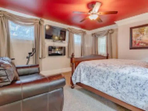 絲綢針包酒店 戈爾登酒店