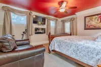 The Silk Pincushion Hotels in Golden
