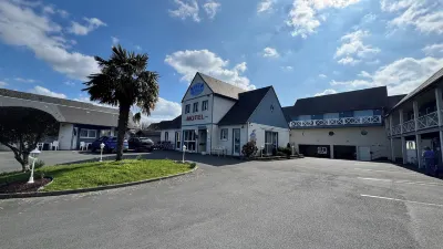 Contact hôtel - Motel les Bleuets Hotel di Genneville