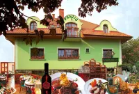 Vadászkürt Panzió - Breakfast