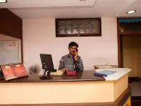 Aditya Inn Các khách sạn gần Ngọn hải đăng cũ